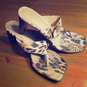 Franco Sarto flip flop heels